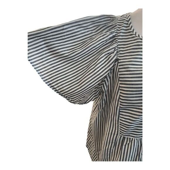 Terra & Sky Gray and White Puff Sleeve Blouse - Picture 4 of 8